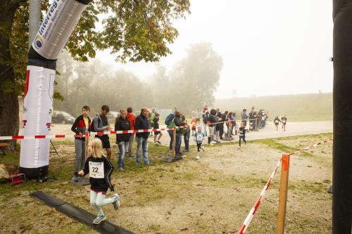 Kinderlauf-Maedchen-2023-11